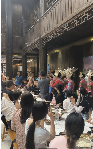金种源大家庭-麻辣烫之旅